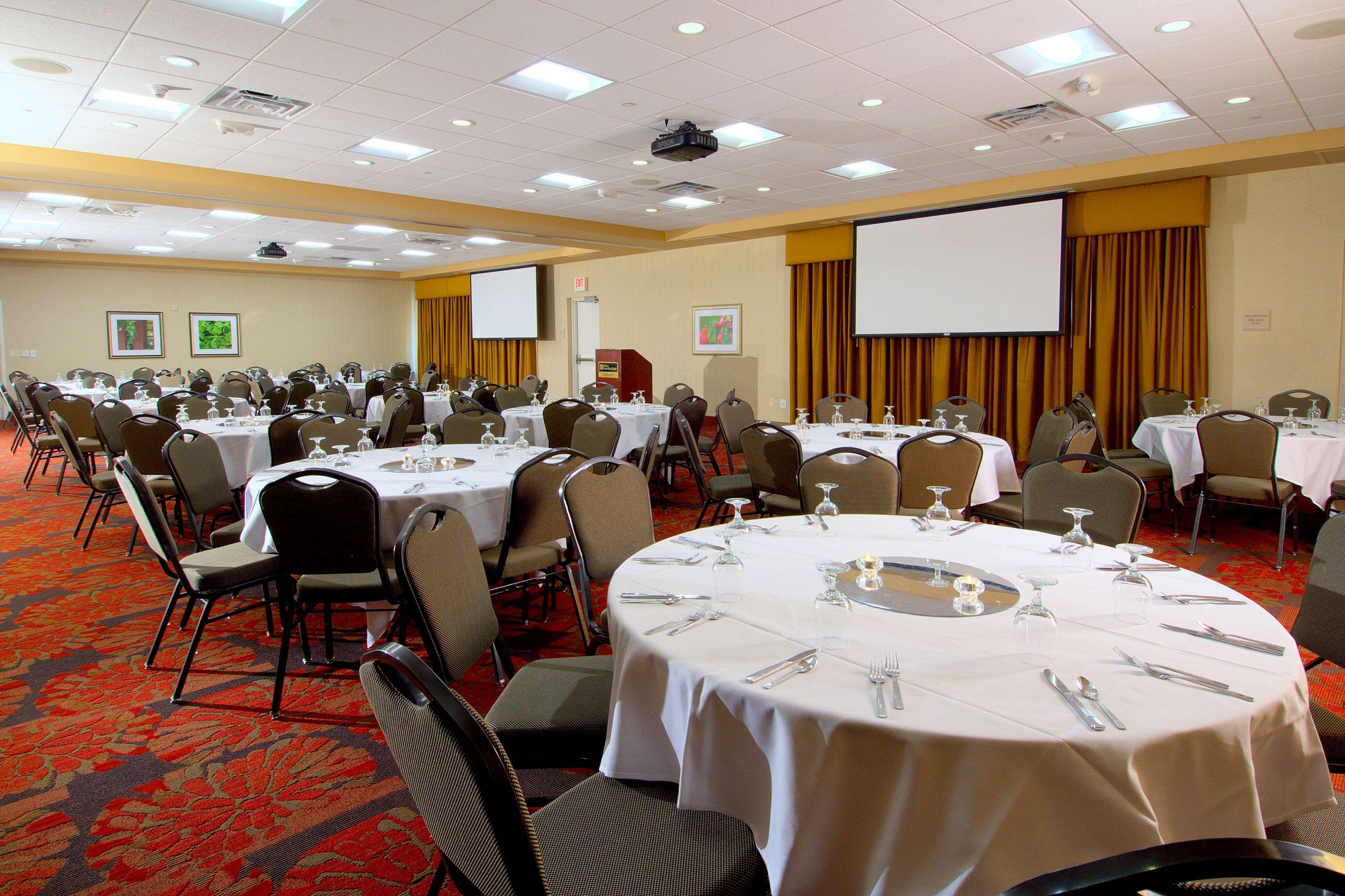 Hilton Garden Inn Rockford Extérieur photo