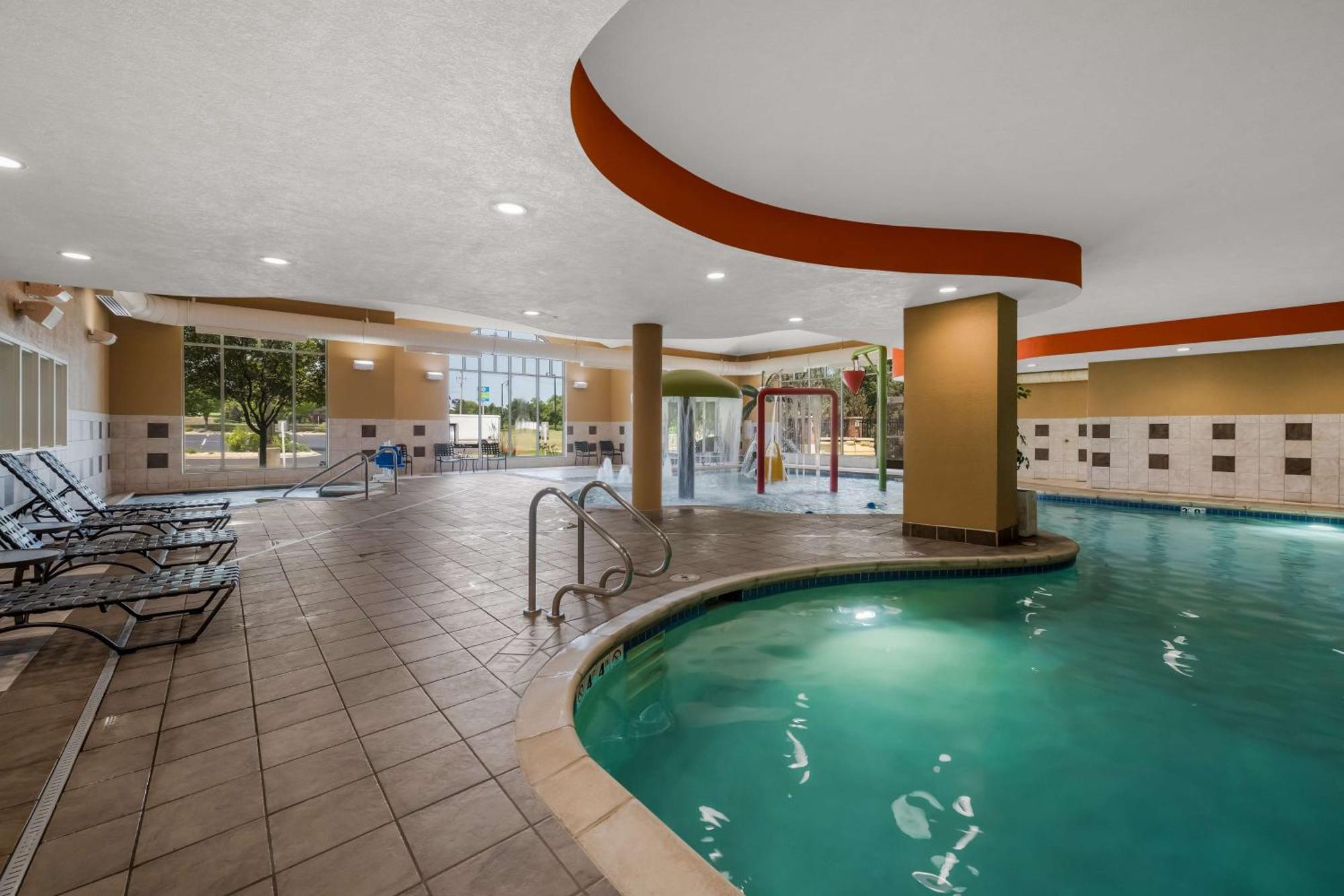 Hilton Garden Inn Rockford Extérieur photo