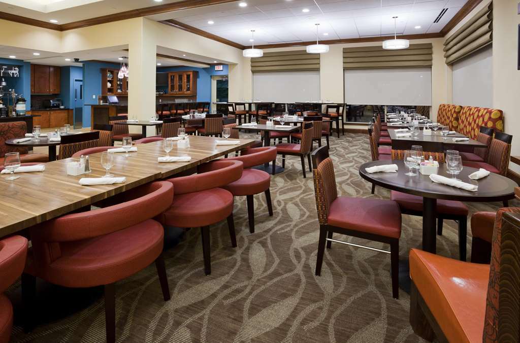 Hilton Garden Inn Rockford Restaurant photo